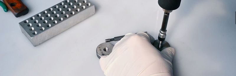 鋼絲螺套安裝過程中如何（hé）避免（miǎn）螺紋損（sǔn）傷？